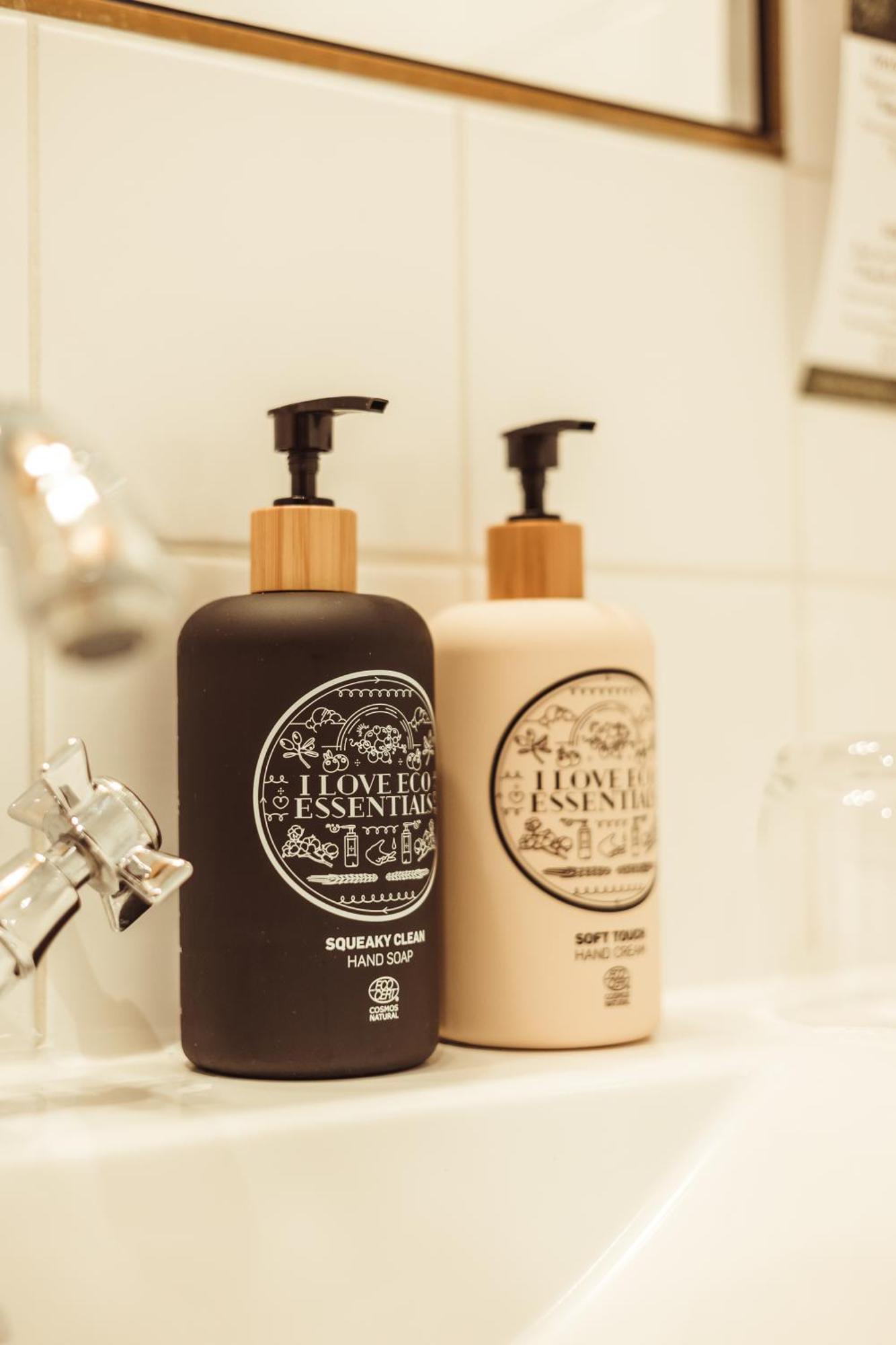 Promenade Hotel リエパーヤ エクステリア 写真 I Love Eco Essentials